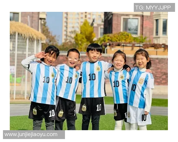 路瑶足球:在绿茵场上追逐梦想的青春故事与奋斗历程